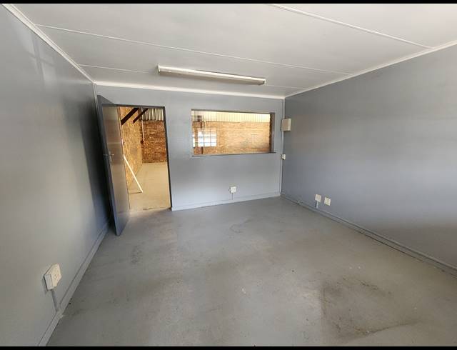 196M² WAREHOUSE TO LET IN WADEVILLE